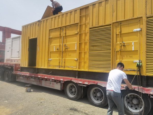 石阡发电机出租100KW发电机需要什么规格的电缆线？
